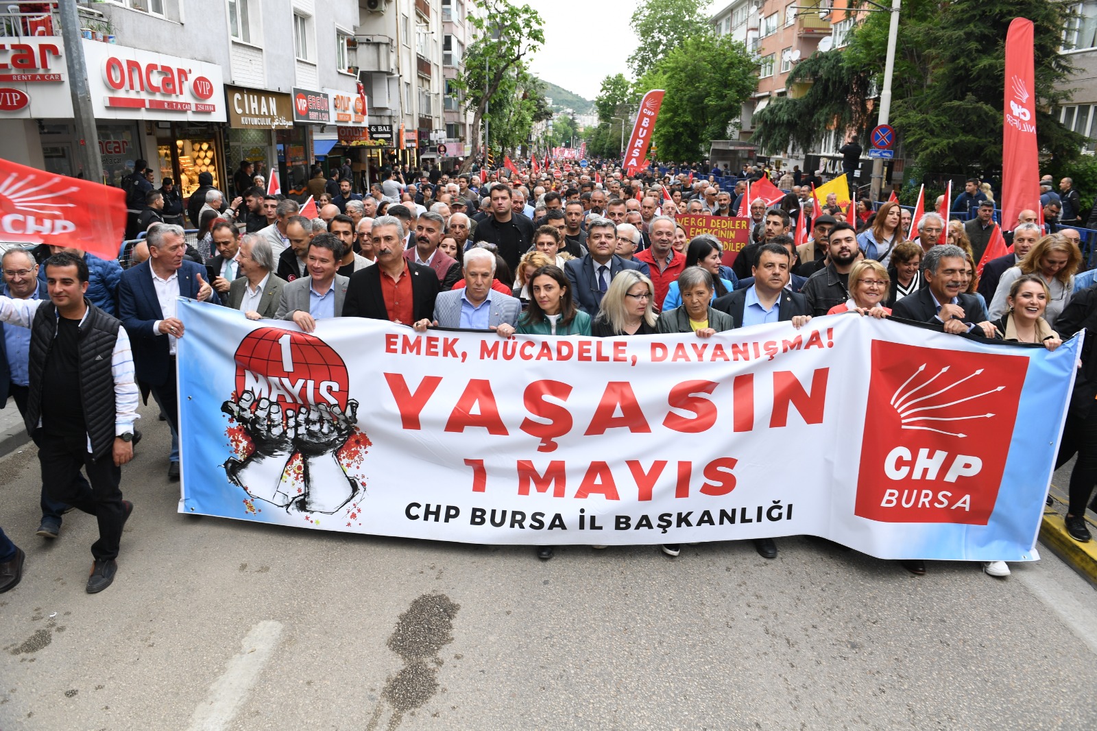 Bursa Osmangazi Belediye Başkanı Aydın 1 Mayıs'ı Emekçilere Birlikte Kutladı (8)