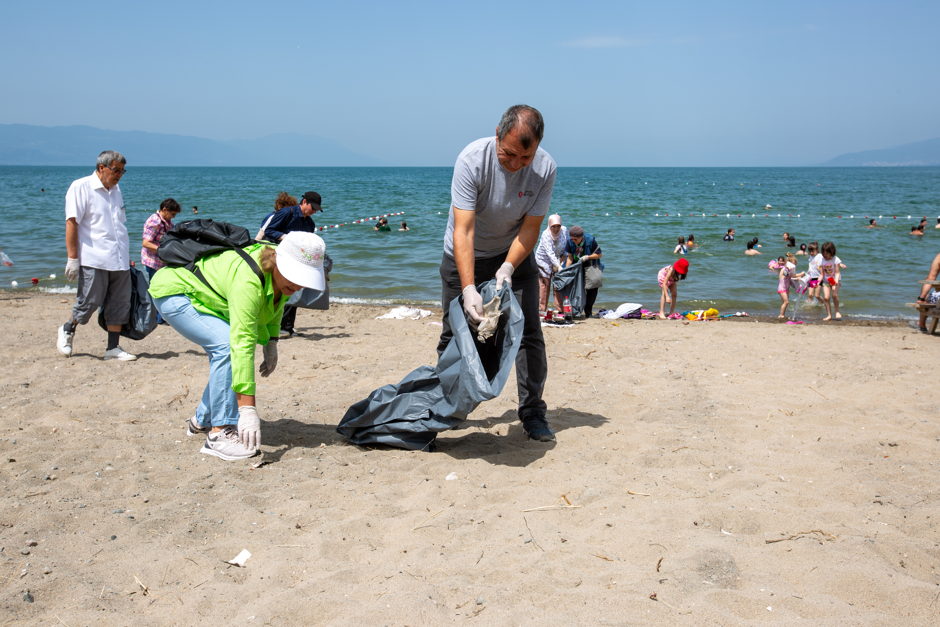 Bursa Kent Konseyi'nden İznik'te Sahil Temizliği (4)