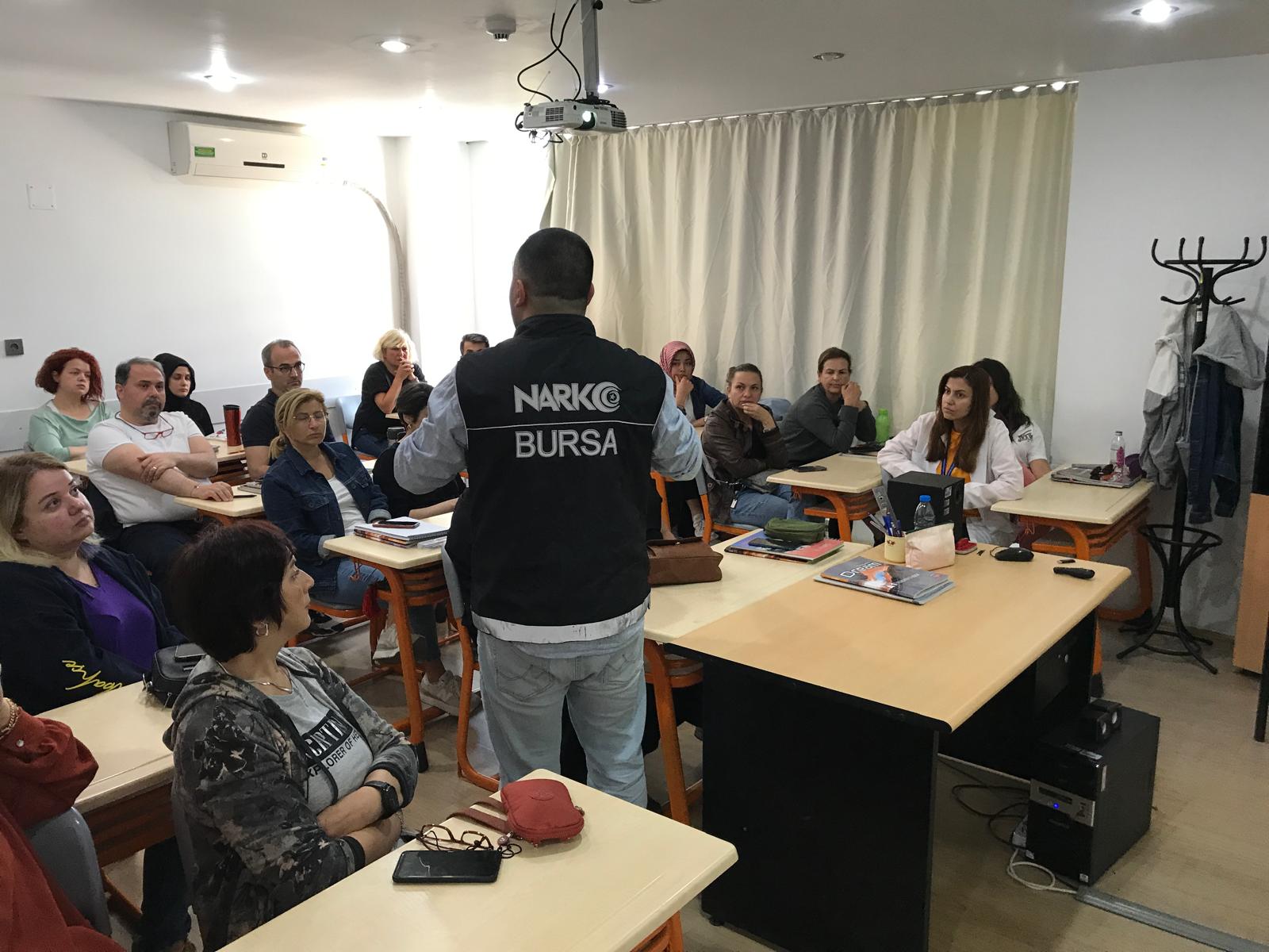 Bursa'da En İyi Narkotik Polisi Anne Eğitimi Düzenlendi (5)