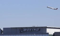 Boeing'de yeni kriz: Uçağın tekerleği koptu