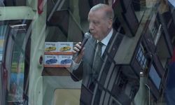 Cumhurbaşkanı Erdoğan memleketi Rize'de! Vatandaşlarla sohbet etti