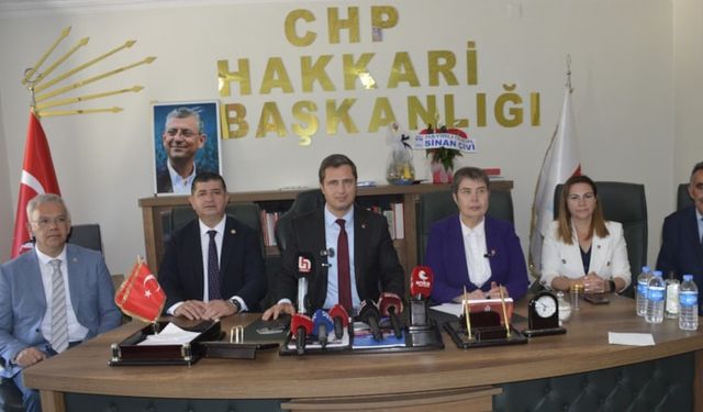 CHP heyeti Hakkari'de: 'Kayyum atamaları, AKP'nin belediyelere çökme projesidir'